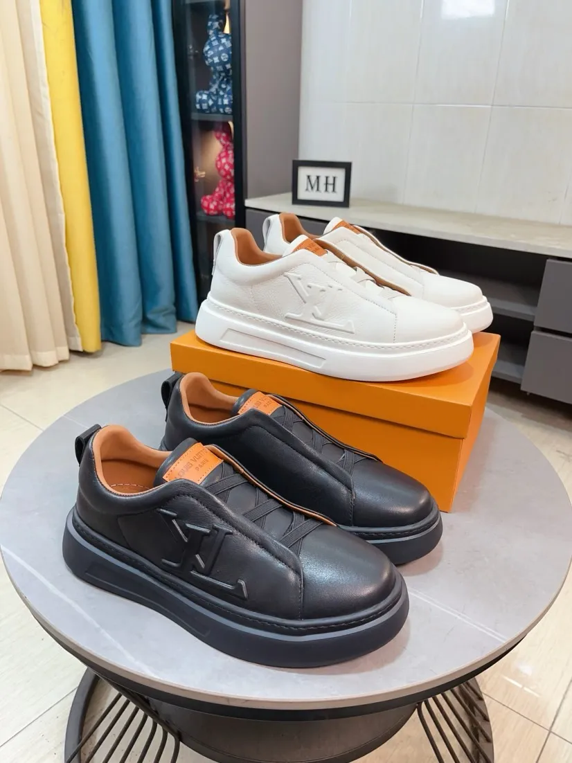 Men's men's shoes 💰480🌸🌸 LV styles are novel and fashionable, and the uppers are made of imported cowhide + LV special materials! Super trendy design! It’s eye-catching! The leather is soft, delicate, shiny and translucent, showing the ultimate hand-made craftsmanship. The leather lining and upper foot are soft, comfortable and breathable! Size: 38-44